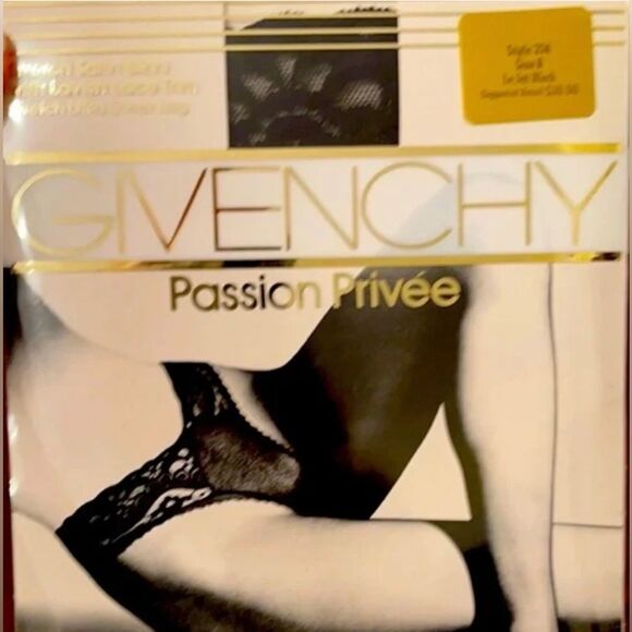 *Givenchy* RARE! #OfficeSiren 💃 Vtg New Black Bikini Privee Stockings - Picture 1 of 4